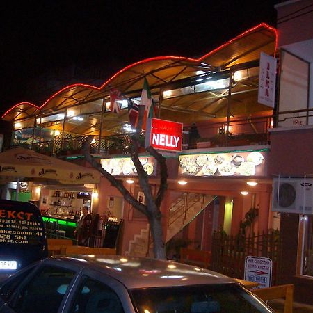 Nelly Guest House Равда Экстерьер фото