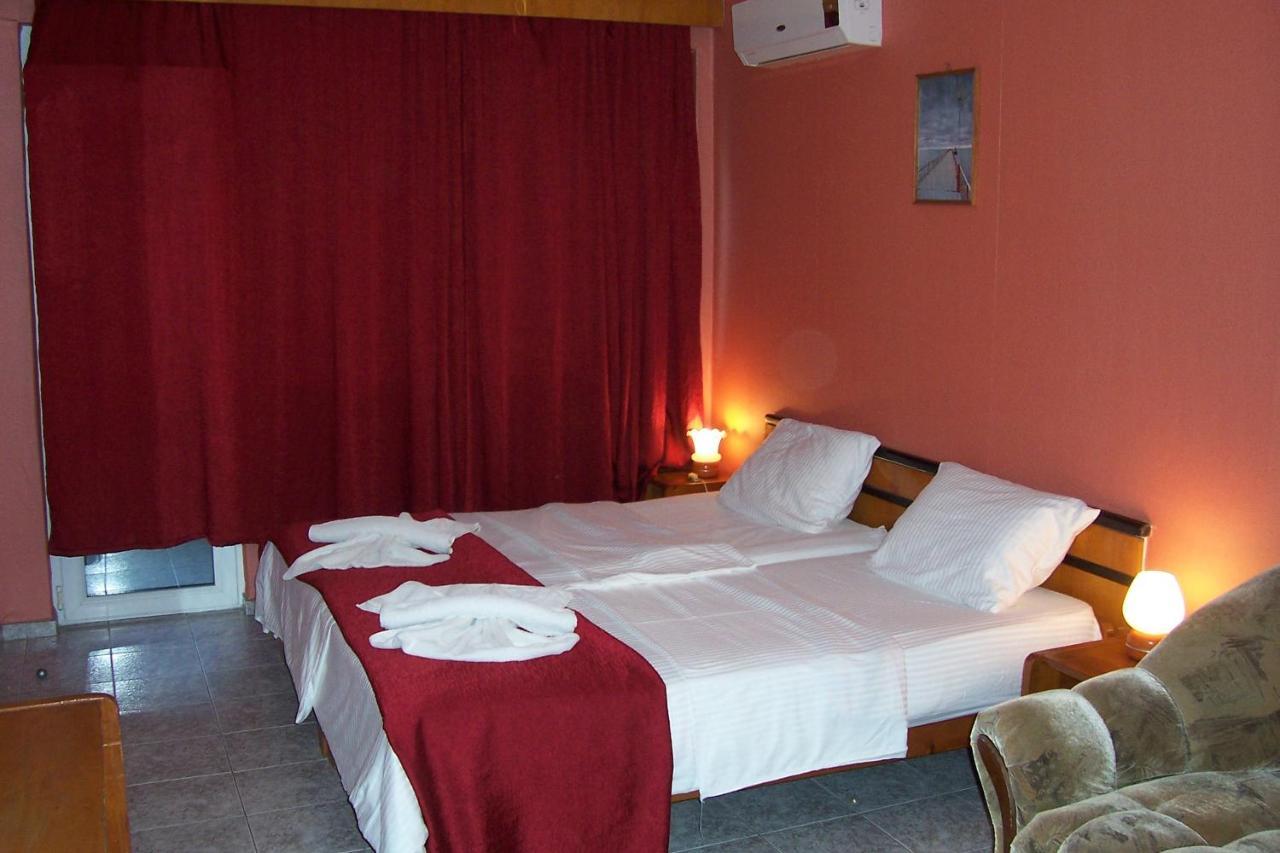 Nelly Guest House Равда Экстерьер фото